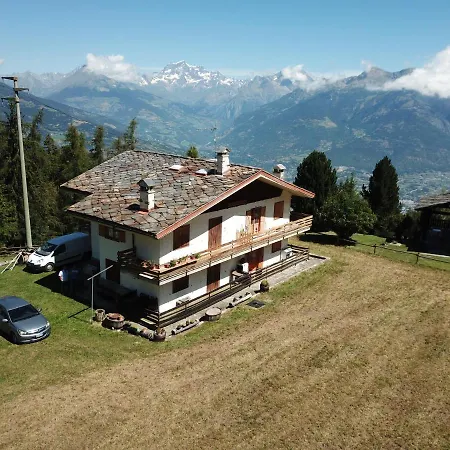 Maison Dahu - Sci, Passeggiate E Sport A - Ad Uso Turistico - Vda - Gressan - N 0012