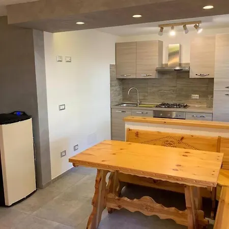 Maison Dahu - Sci, Passeggiate E Sport A - Ad Uso Turistico - Vda - Gressan - N 0012 *